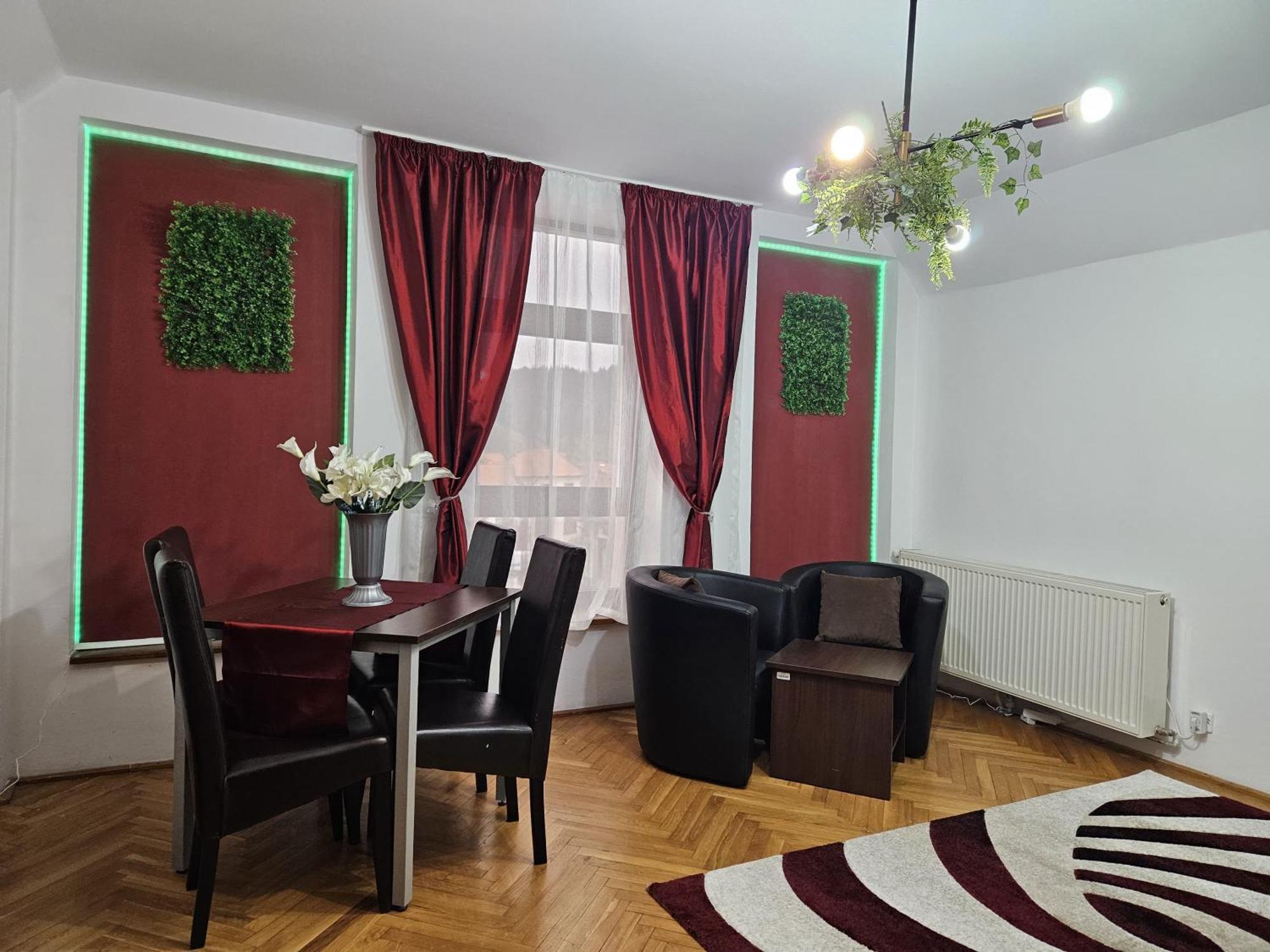 Apartment Zarnesti City Centre Vmp Free Parking Buitenkant foto