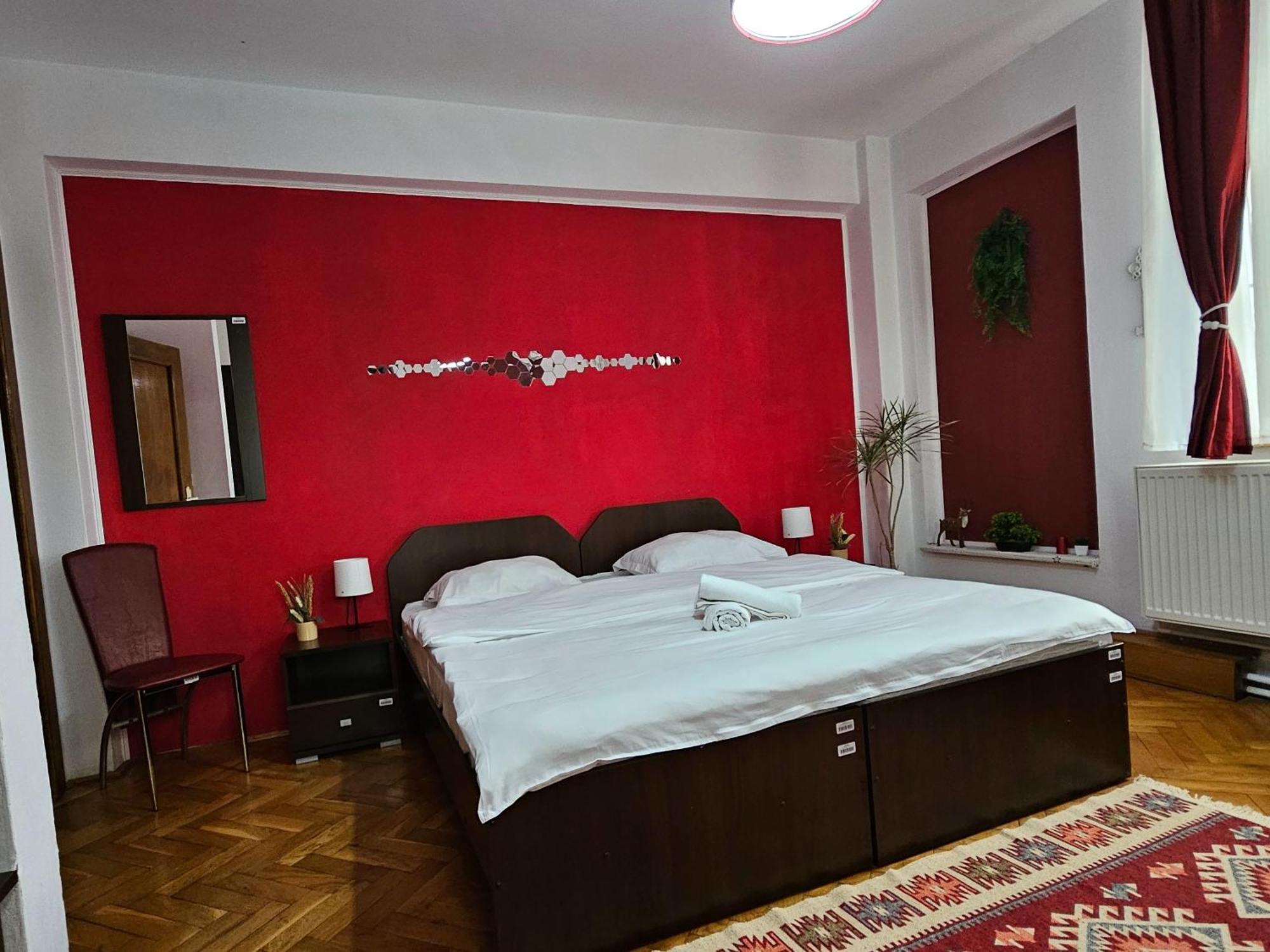 Apartment Zarnesti City Centre Vmp Free Parking Buitenkant foto